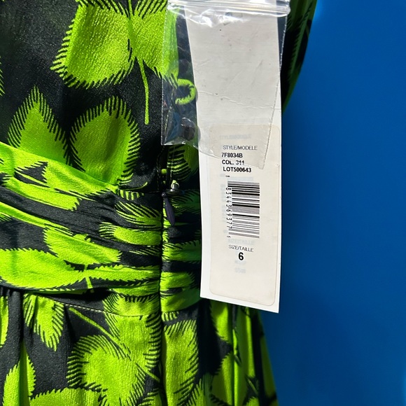 NWT Badgley Mischka dress. - Picture 9 of 12